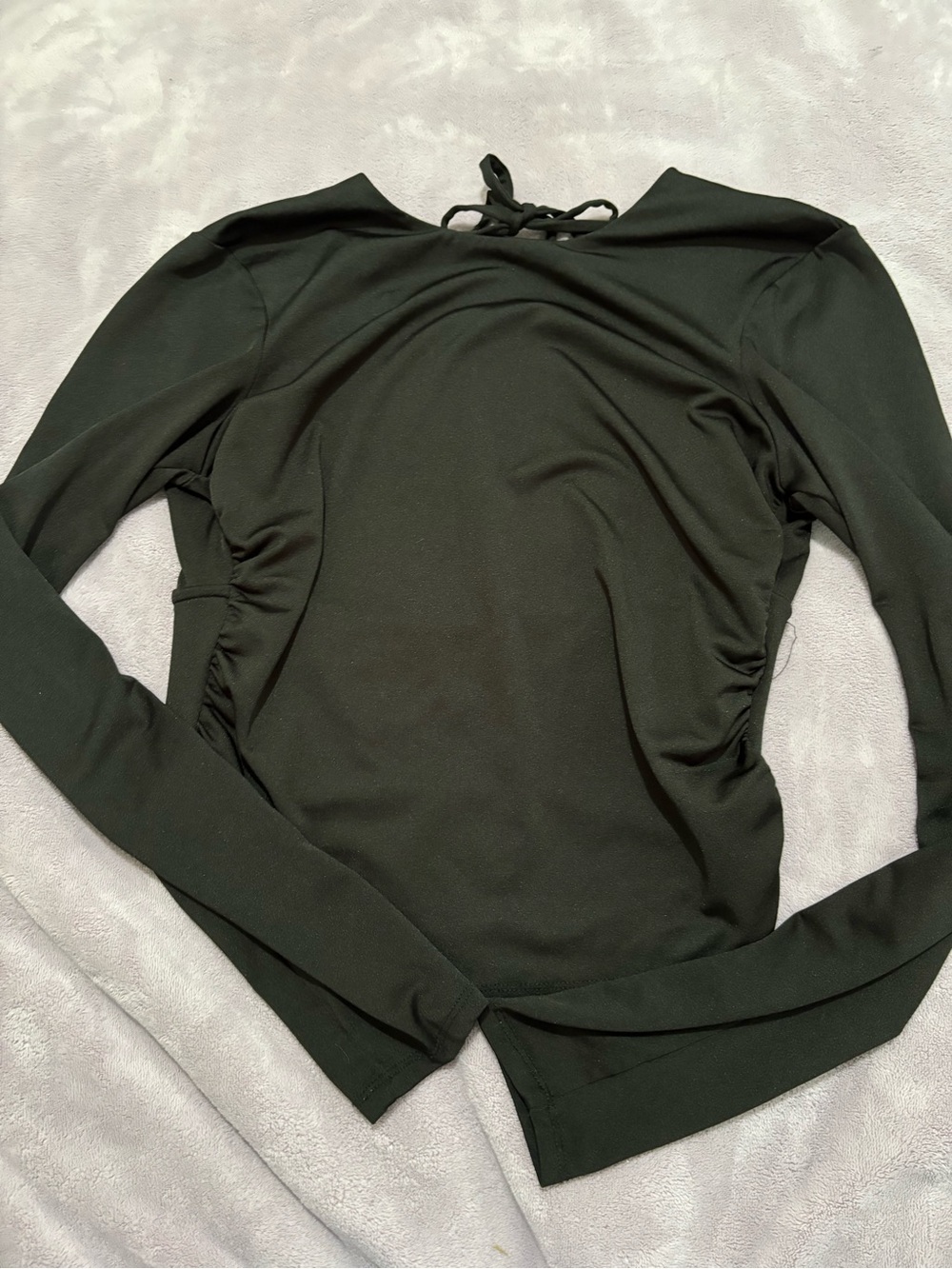 Forever 21 Black Long-Sleeve Ruched Tie-Back Top